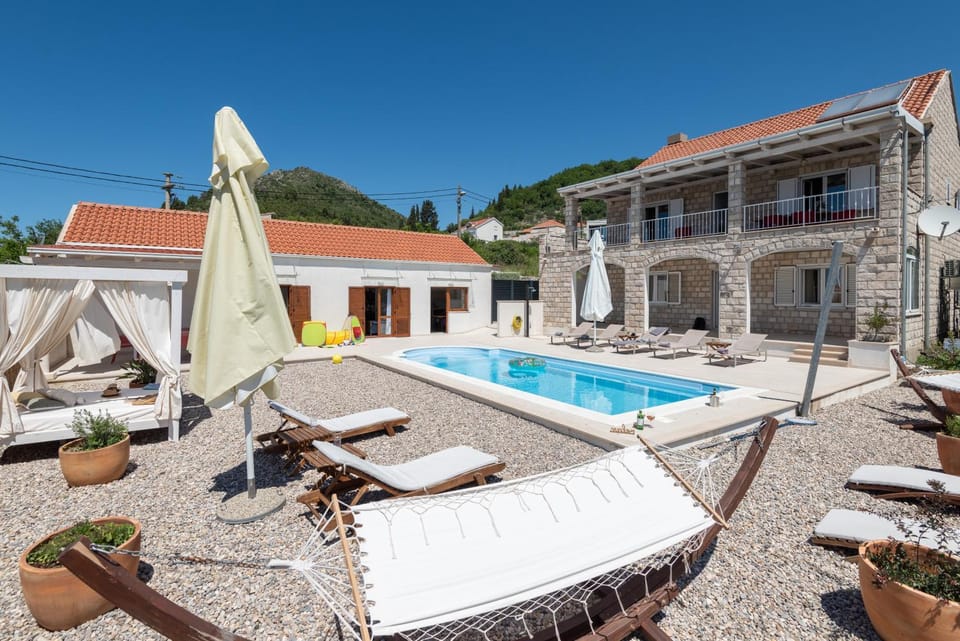 Property building, Pool view, Swimming pool
