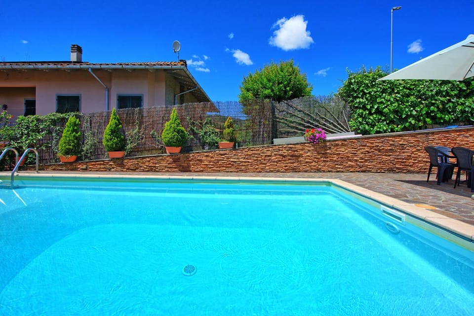 Pool view, Swimming pool
