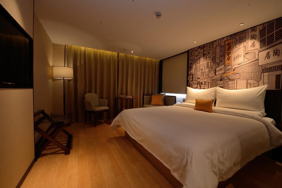 Bed, Photo of the whole room