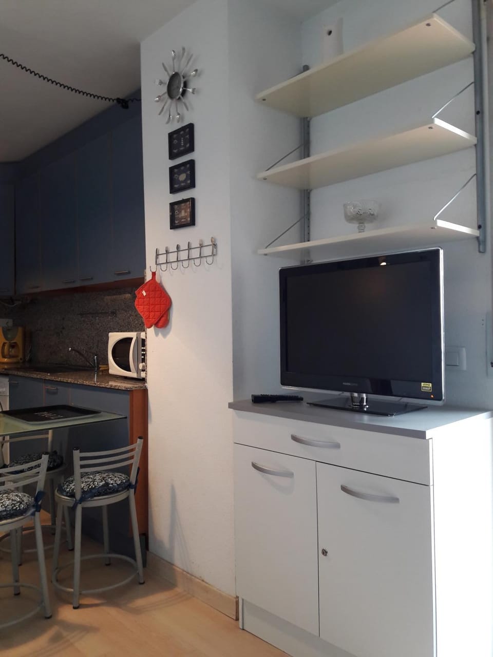 Property building, Kitchen or kitchenette
