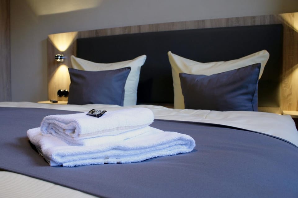 Bed, Decorative detail