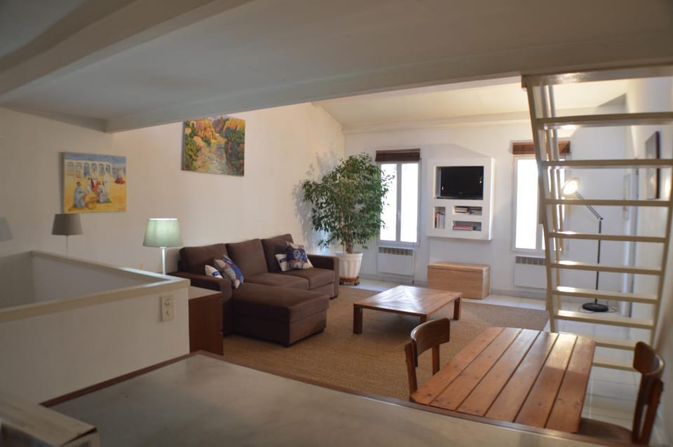 Studio loft avec terrasse centre historique Apartment in Ajaccio