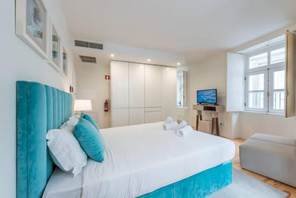 GuestReady - The New Yellow Ledbetter Apartment in Porto
