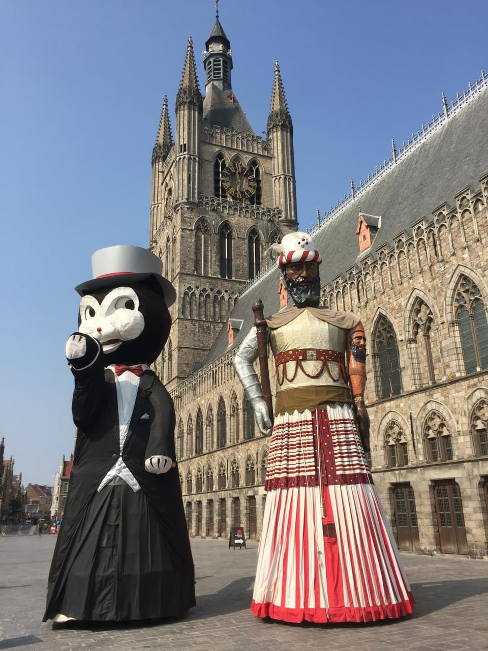 Nearby landmark, People, Activities, Other, Entertainment