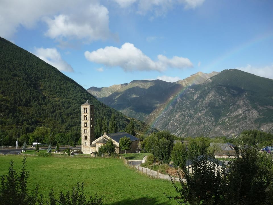 Nearby landmark, Landmark view