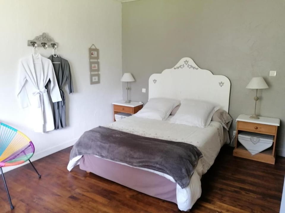 Mme Teurtroy, Chambres d'Hôtes La Prairie Bed and Breakfast in Finistere