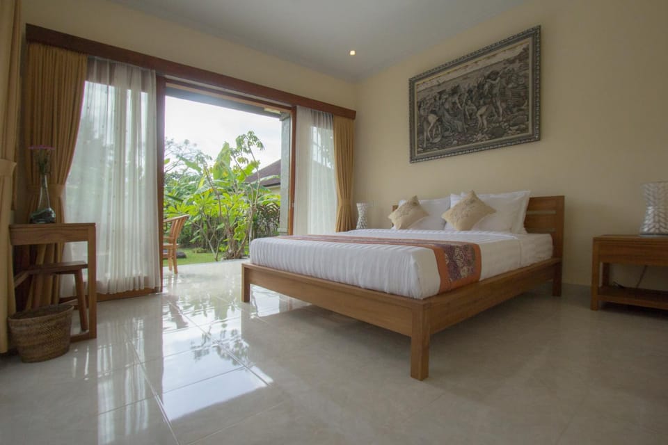 Other, Photo of the whole room, Decorative detail, Bedroom