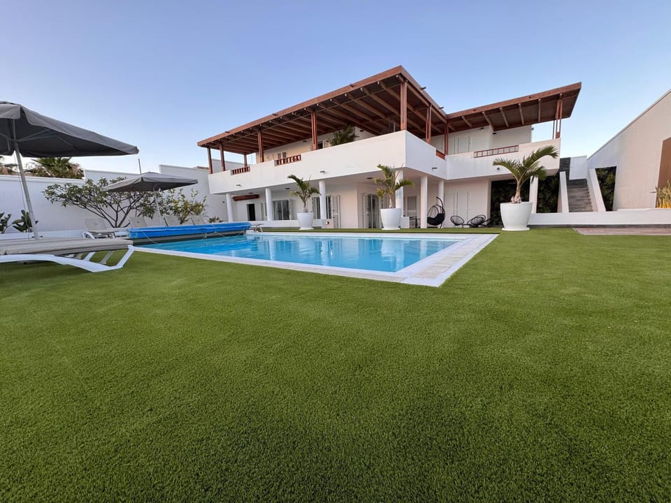 Pool view, Swimming pool, Swimming pool