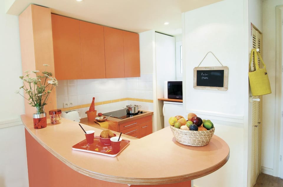 TV and multimedia, Kitchen or kitchenette, Food and drinks, Food, Drinks, Alcoholic drinks, minibar