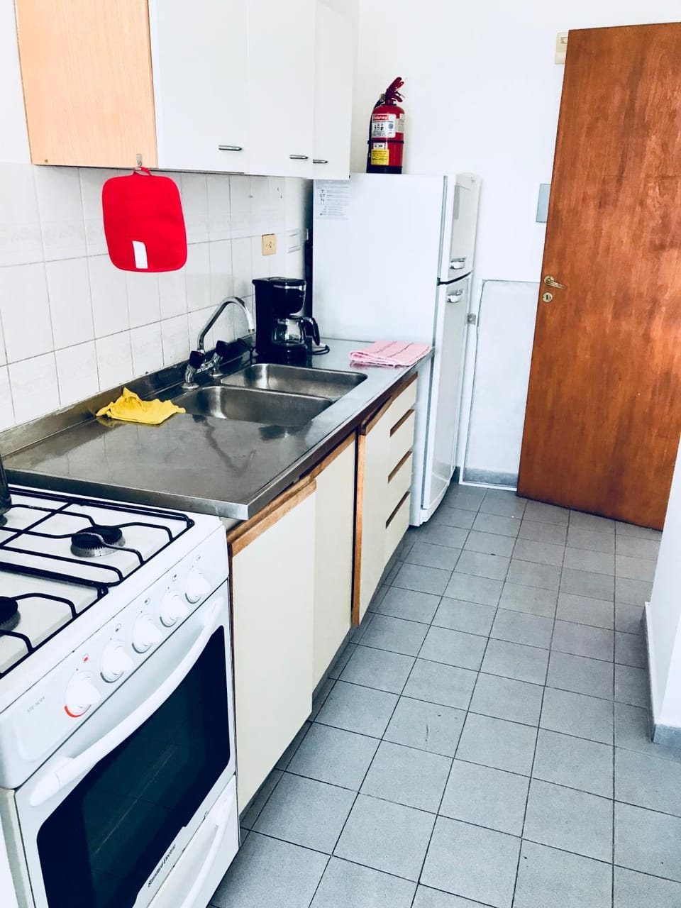 Kitchen or kitchenette, Communal kitchen
