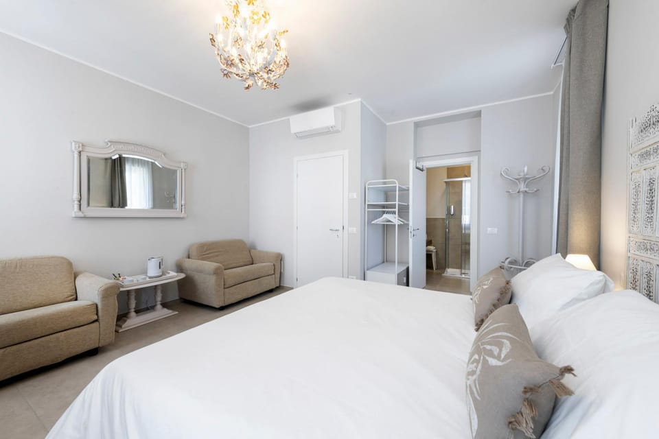 Bed, Decorative detail, Bedroom, microwave