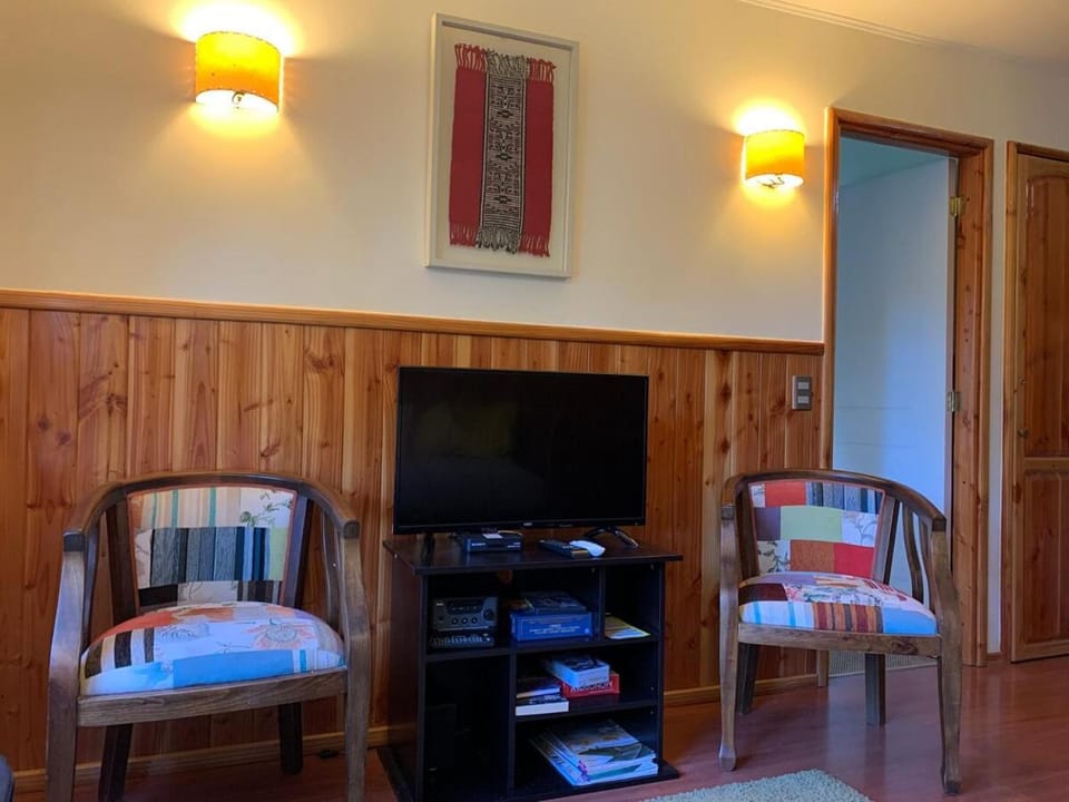 Communal lounge/ TV room, TV and multimedia