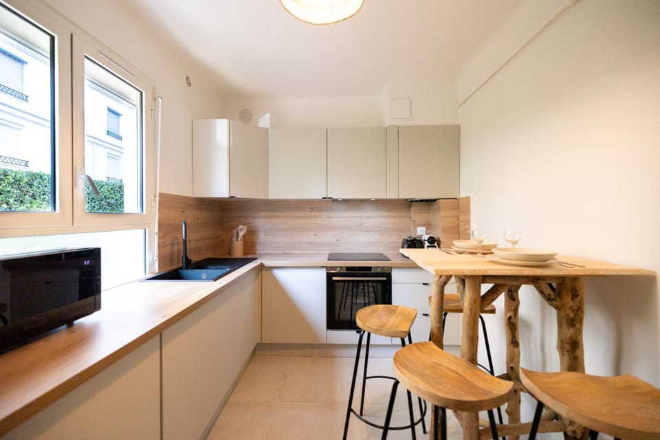 Breakfast, kitchen
