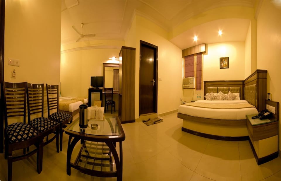 Photo of the whole room