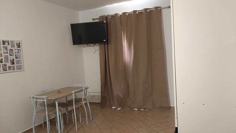 TV and multimedia, Dining area