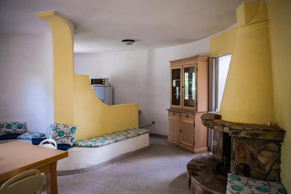 Casa Vacanze a 200 mt spiaggia con 5 camere 2 bagni e 10 posti letto Apartment in Sardinia