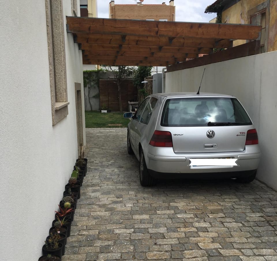 Patio, Facade/entrance
