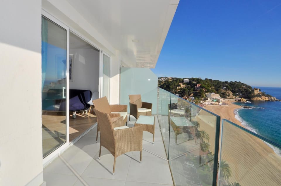 Balcony/Terrace, City view, Mountain view, Sea view