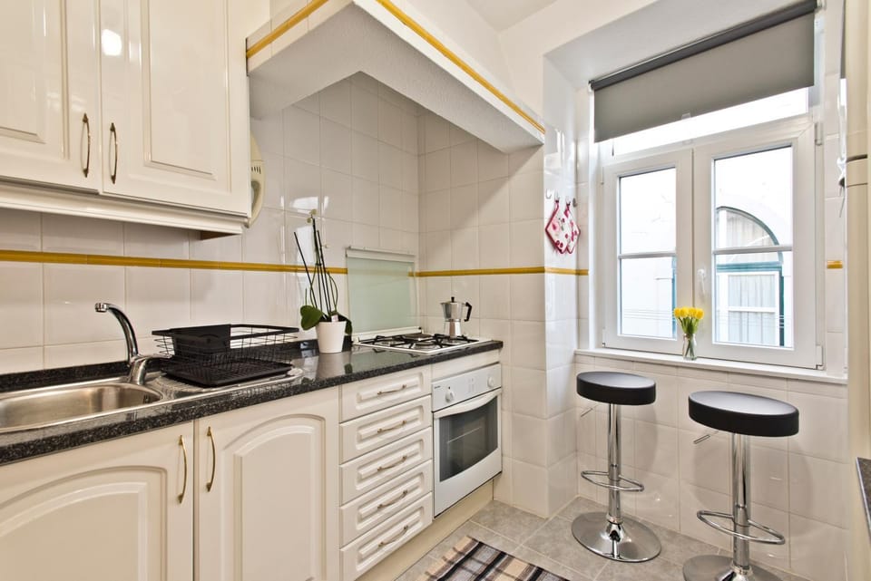 Coffee/tea facilities, Kitchen or kitchenette, Dining area