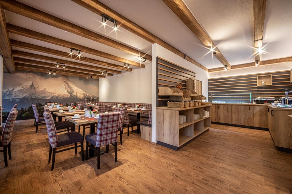 Restaurant/places to eat, Breakfast