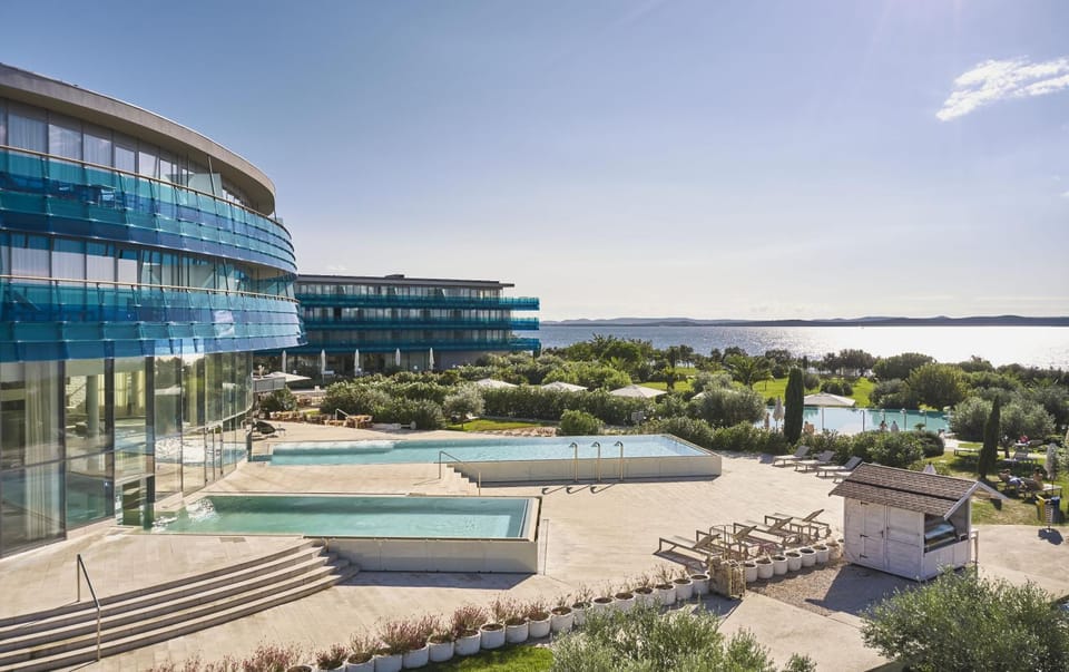 Property building, Spring, Day, Natural landscape, Activities, Summer, Spa and wellness centre/facilities, Autumn, On site, Pool view, Sea view, Area and facilities, Swimming pool, Seasons, Time of day, Location, Sunrise, Sunset, sunbed