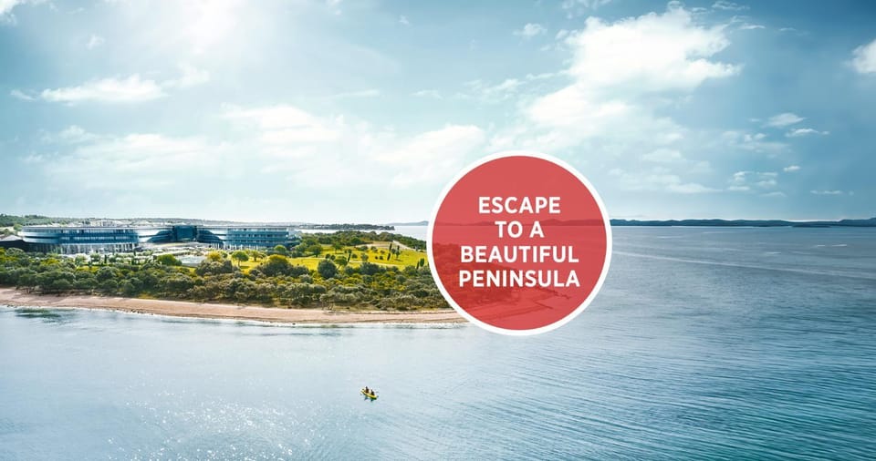 Property building, Spring, Day, Natural landscape, Summer, Garden, Beach, Autumn, On site, Swimming pool, Sunrise, Sunset