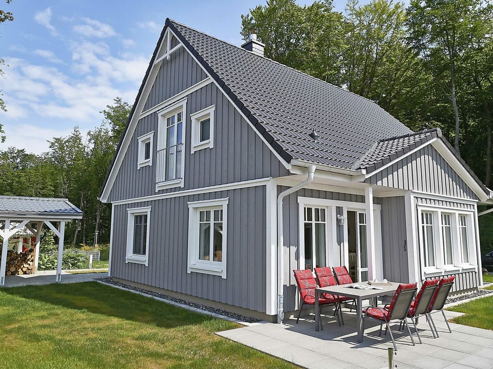 Ferienhaus "Strandlust" in Sellin mit Kamin, Terrasse, Garten Apartment in Sellin