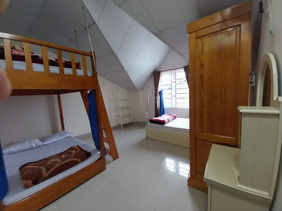 bunk bed