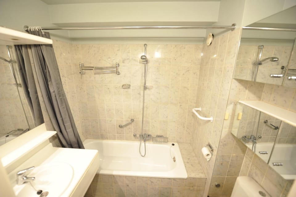 Toffe studio op 300m van de zeedijk van Oostende Apartment in Ostend