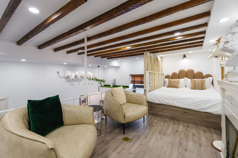 Bed, Bedroom