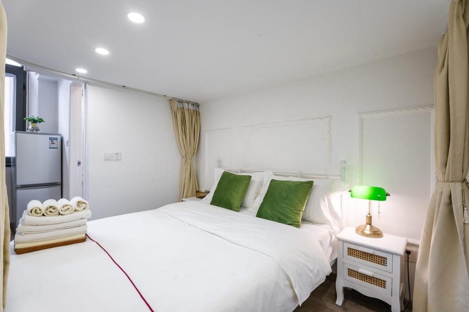Bed, Bedroom, wardrobe