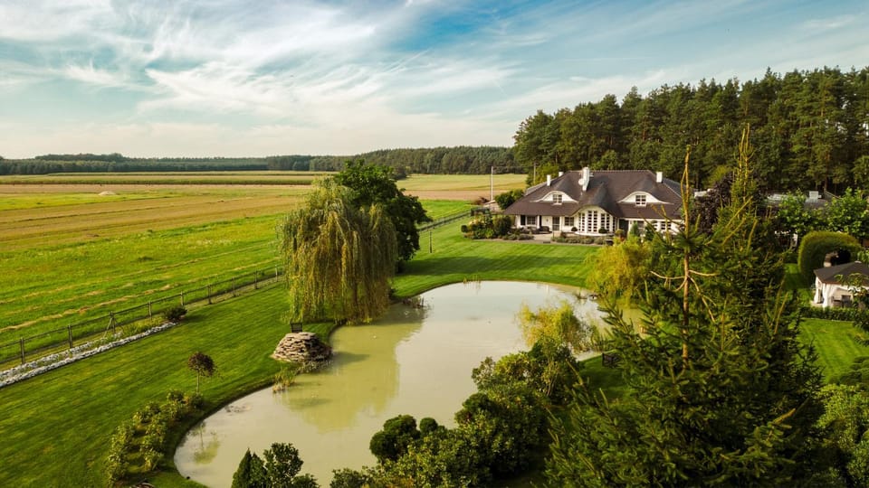 Property building, Natural landscape, Bird's eye view, Lake view