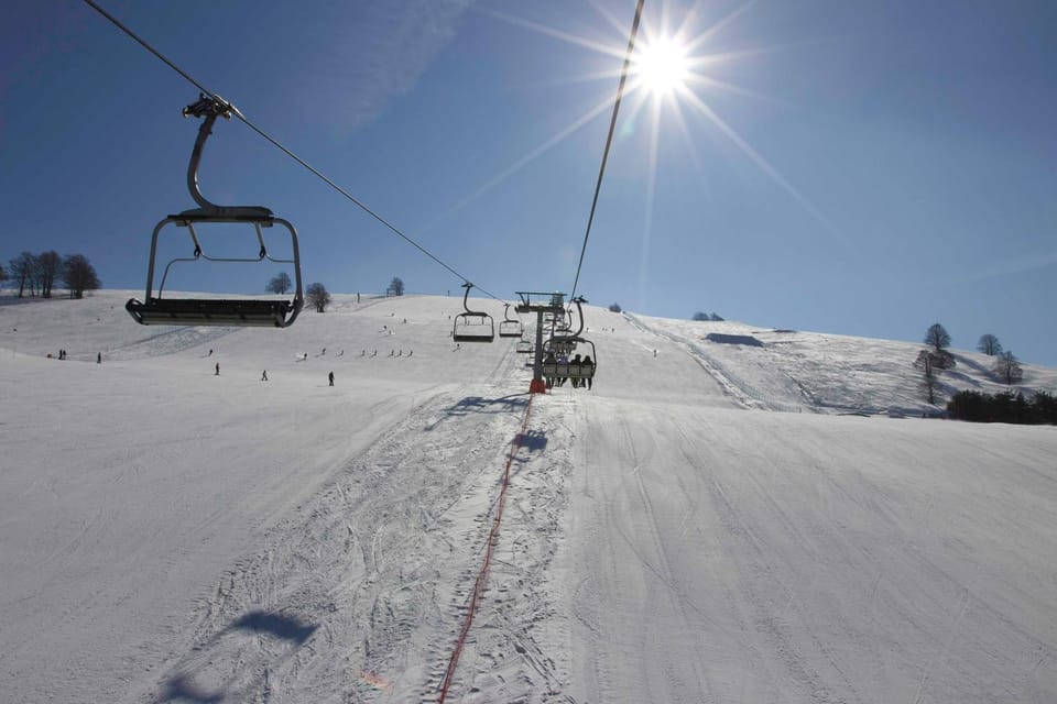 Ski School, Skiing