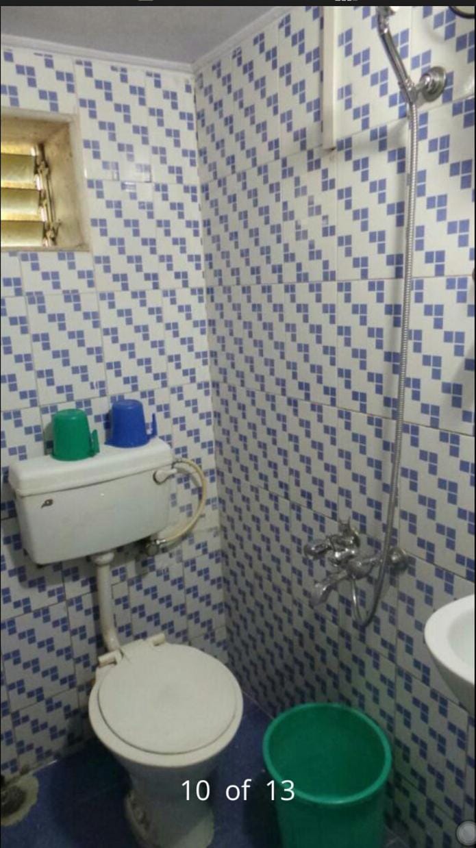 New Metro Guest House Bed and Breakfast in Mumbai