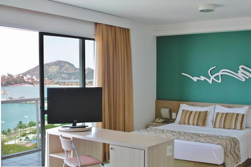 Communal lounge/ TV room, Balcony/Terrace, Beach, City view, Sea view, Street view