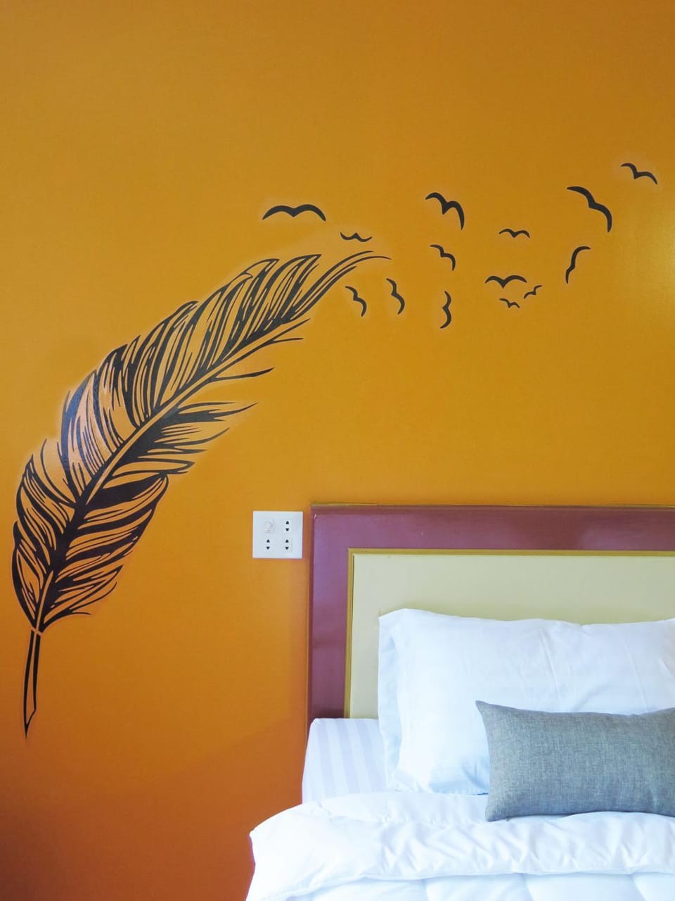 Staff, Bed, Day, Bedroom, Family