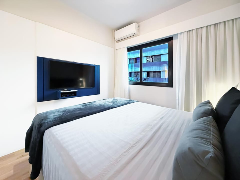TV and multimedia, Photo of the whole room, Bedroom, air conditioner