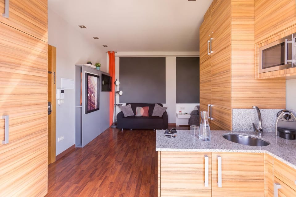 Kitchen or kitchenette, Living room, Dining area
