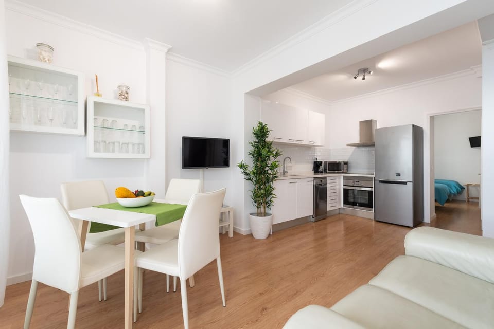 Kitchen or kitchenette, Living room