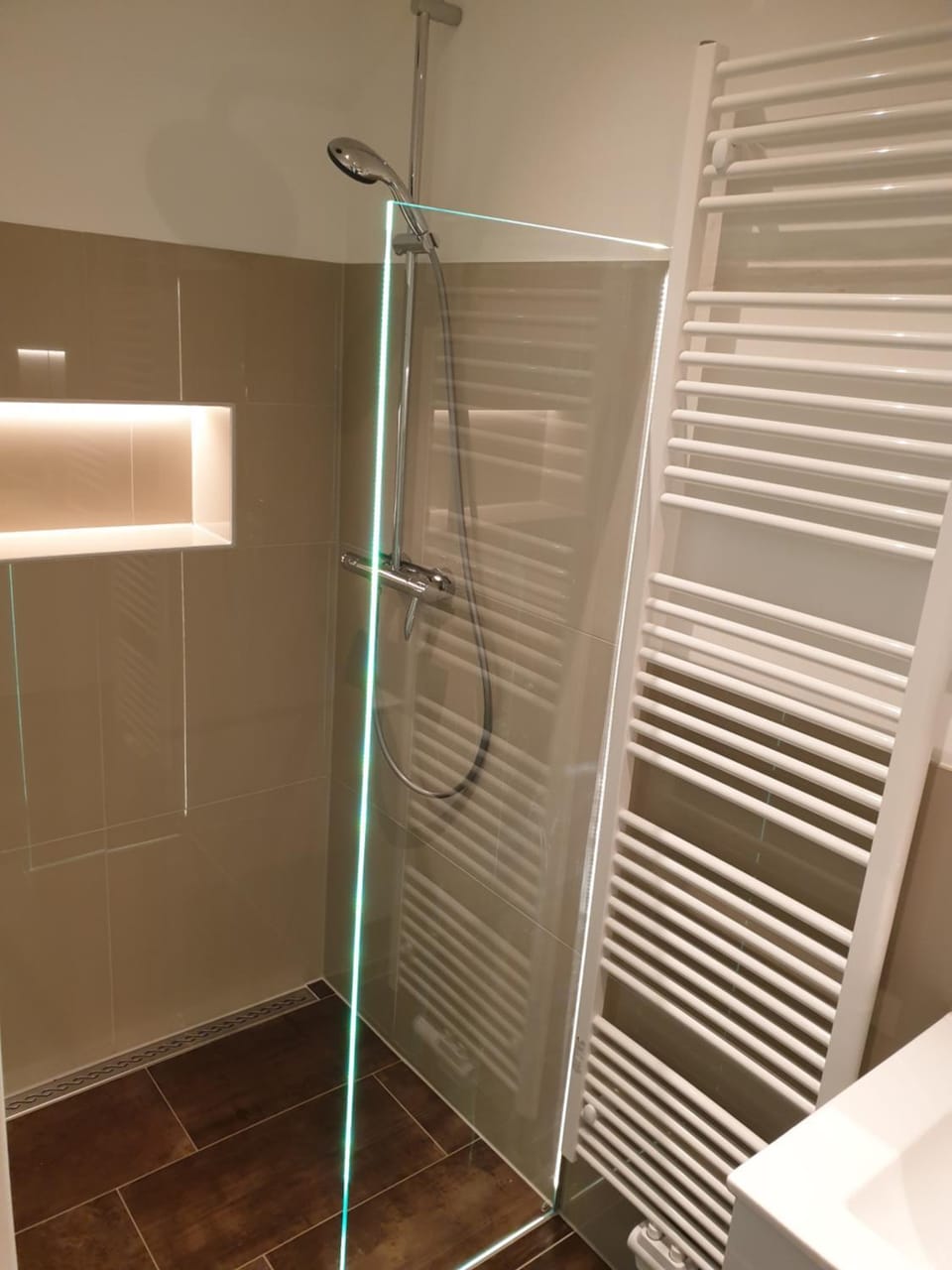 Shower, Bathroom