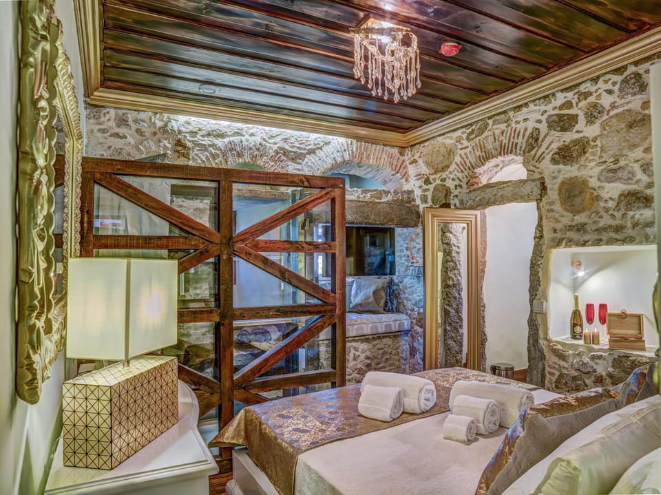 Solar Antigo Luxury Coimbra Bed and Breakfast in Coimbra