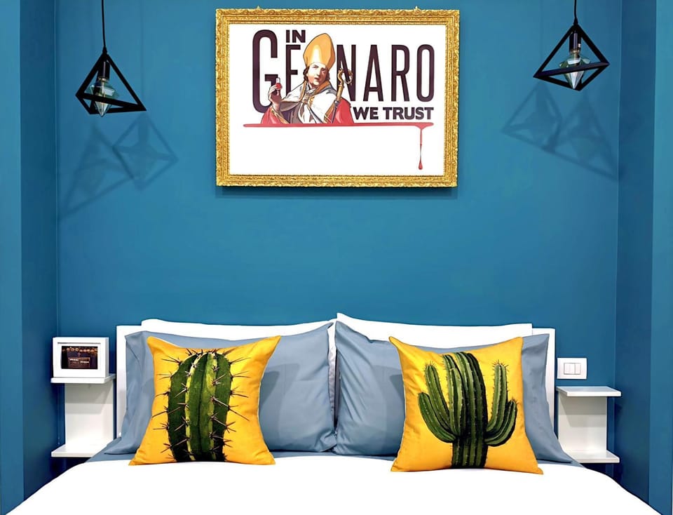 Bed, Decorative detail, Bedroom
