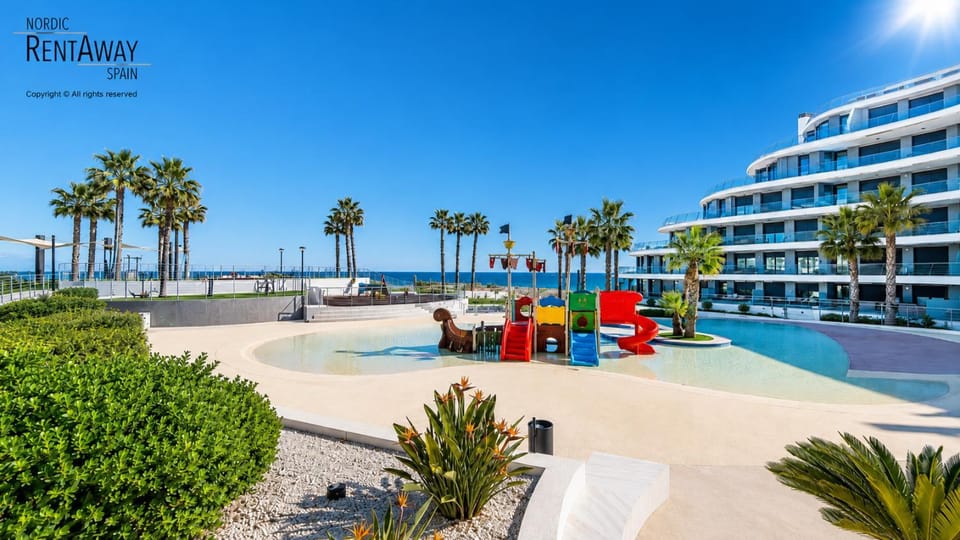 Property building, Pool view, Sea view, Swimming pool