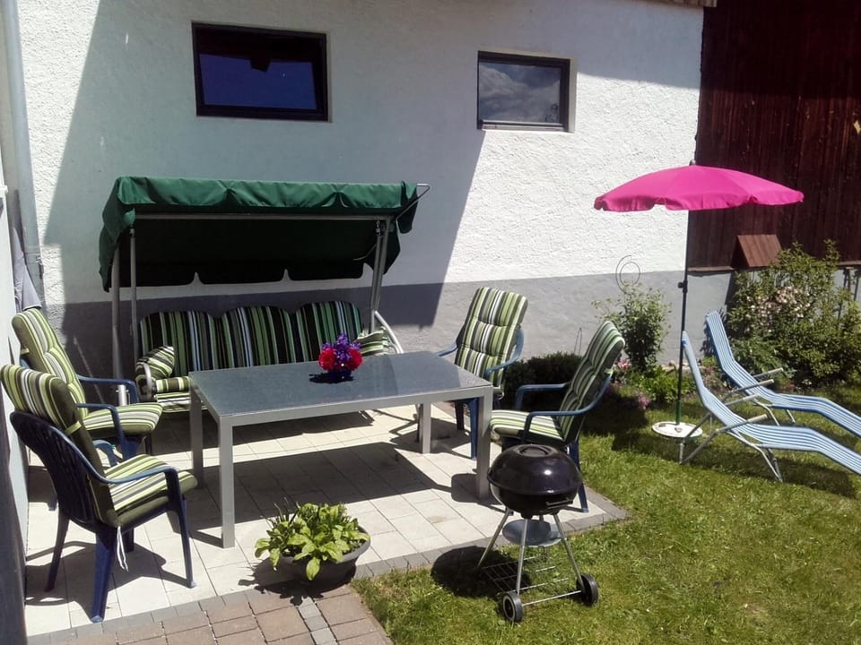 BBQ facilities, Garden, Balcony/Terrace