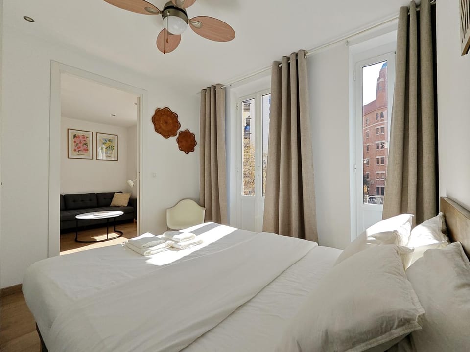 Bed, Bedroom
