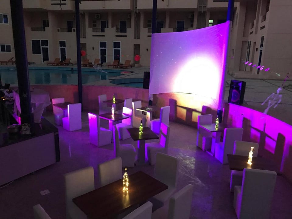 Food, Pool view, Meals, Buffet breakfast