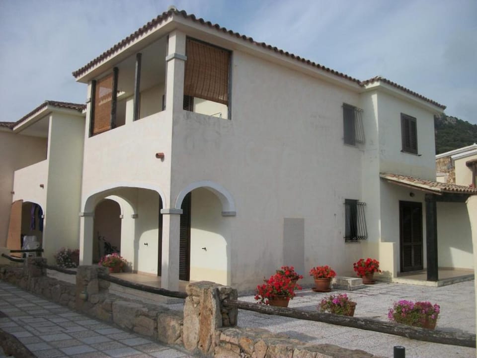 Property building, Balcony/Terrace