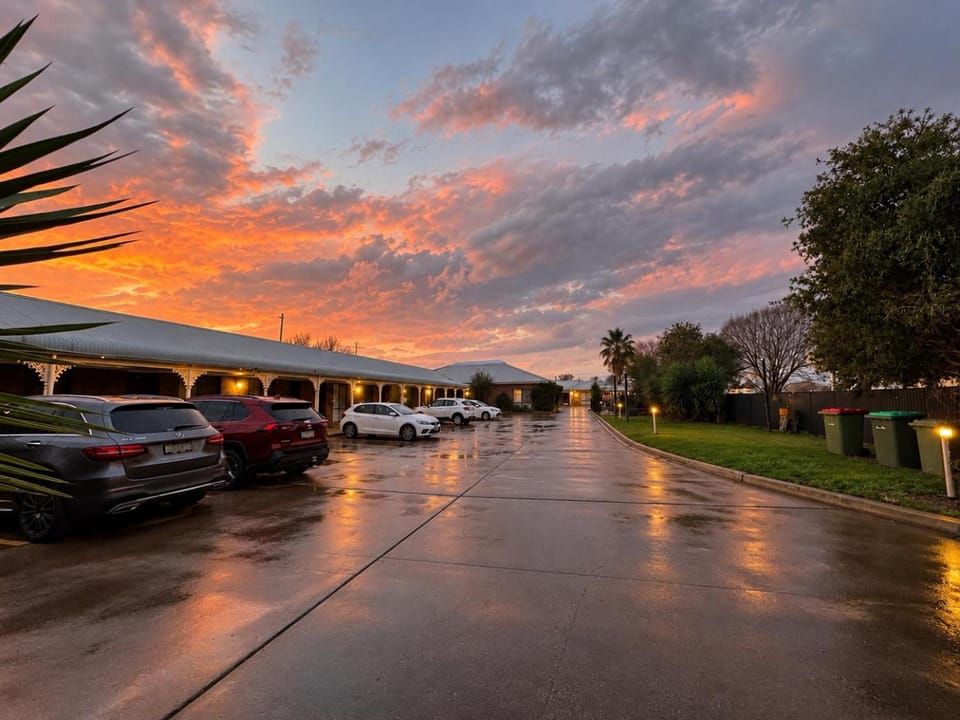 Lincoln Cottage Motor Inn Motel in North Wagga Wagga