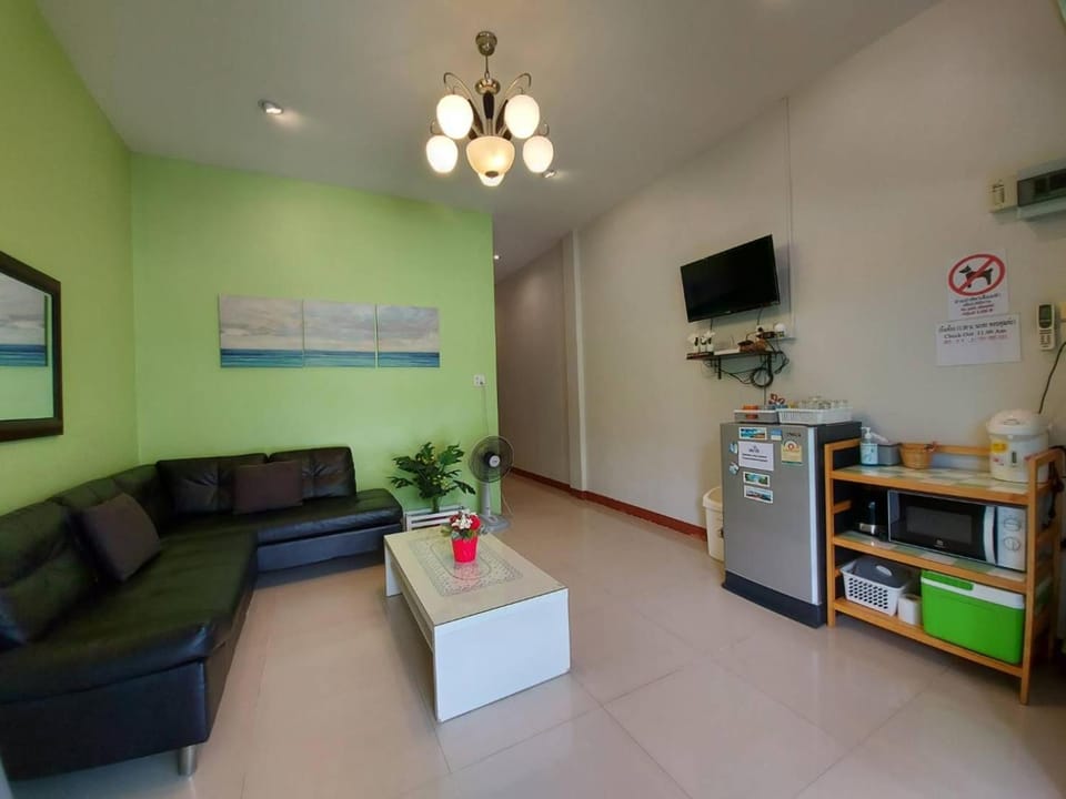 Baan AomSub Bed and Breakfast in Phe