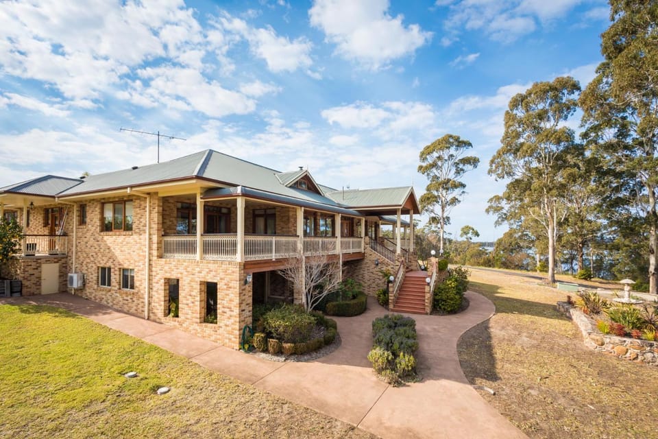 Property building, Balcony/Terrace, Garden view